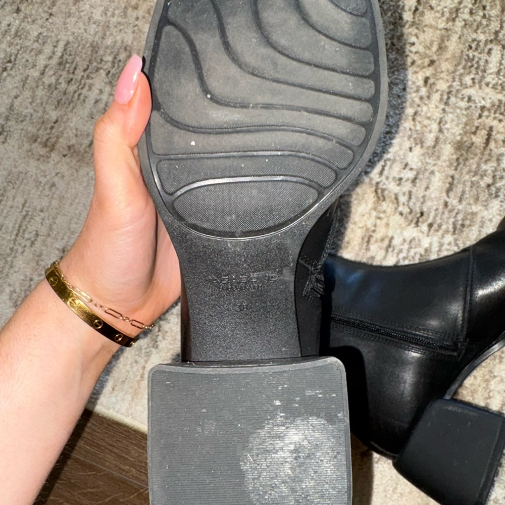 Vagabond Black Mid-Calf Block Heel Leather Boots - Picture 4 of 6